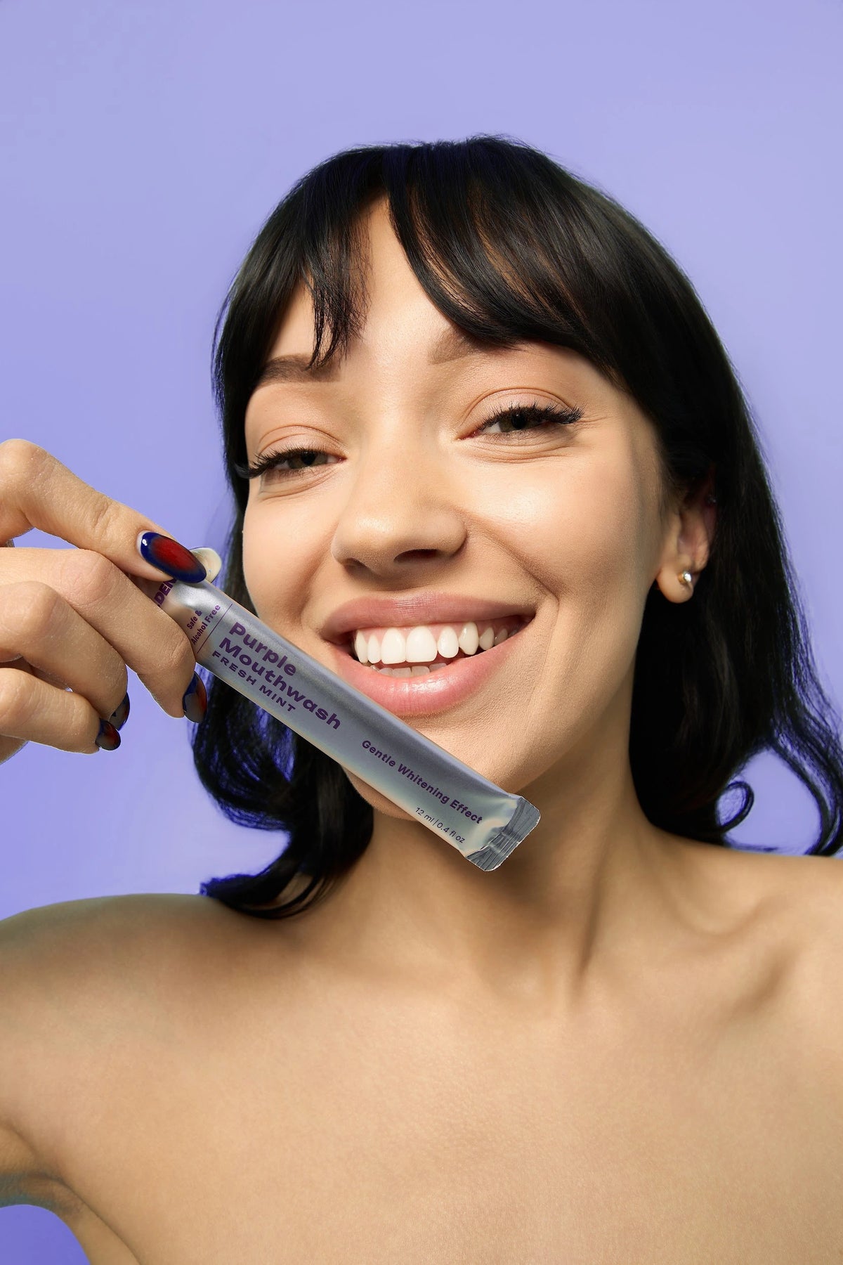 DR.DENT Purple Whitening Strips in use
